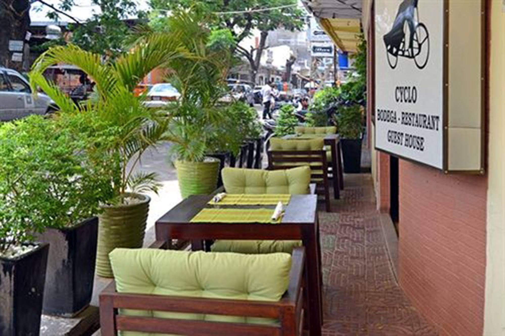 Cyclo Hotel-Bar-Restaurant بنوم بنه المظهر الخارجي الصورة